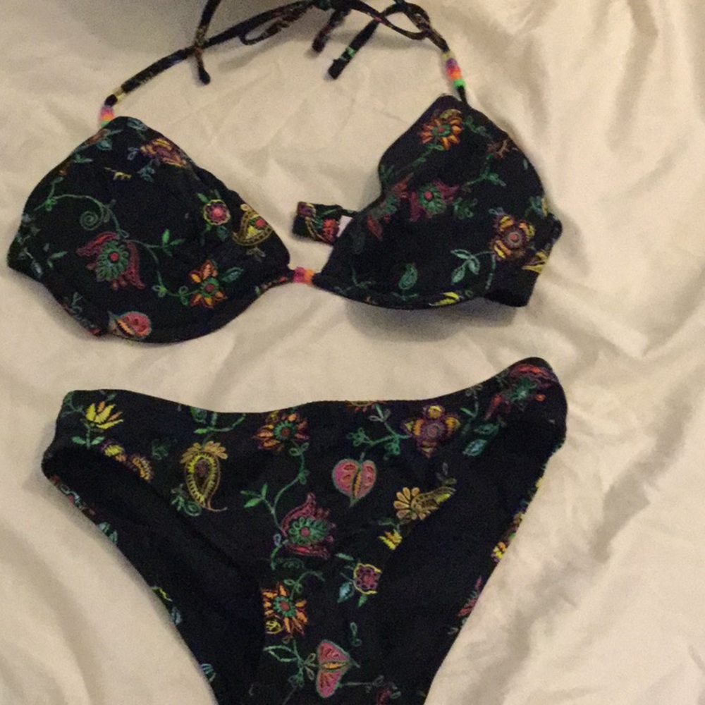 Victoria’s secret push up binkini